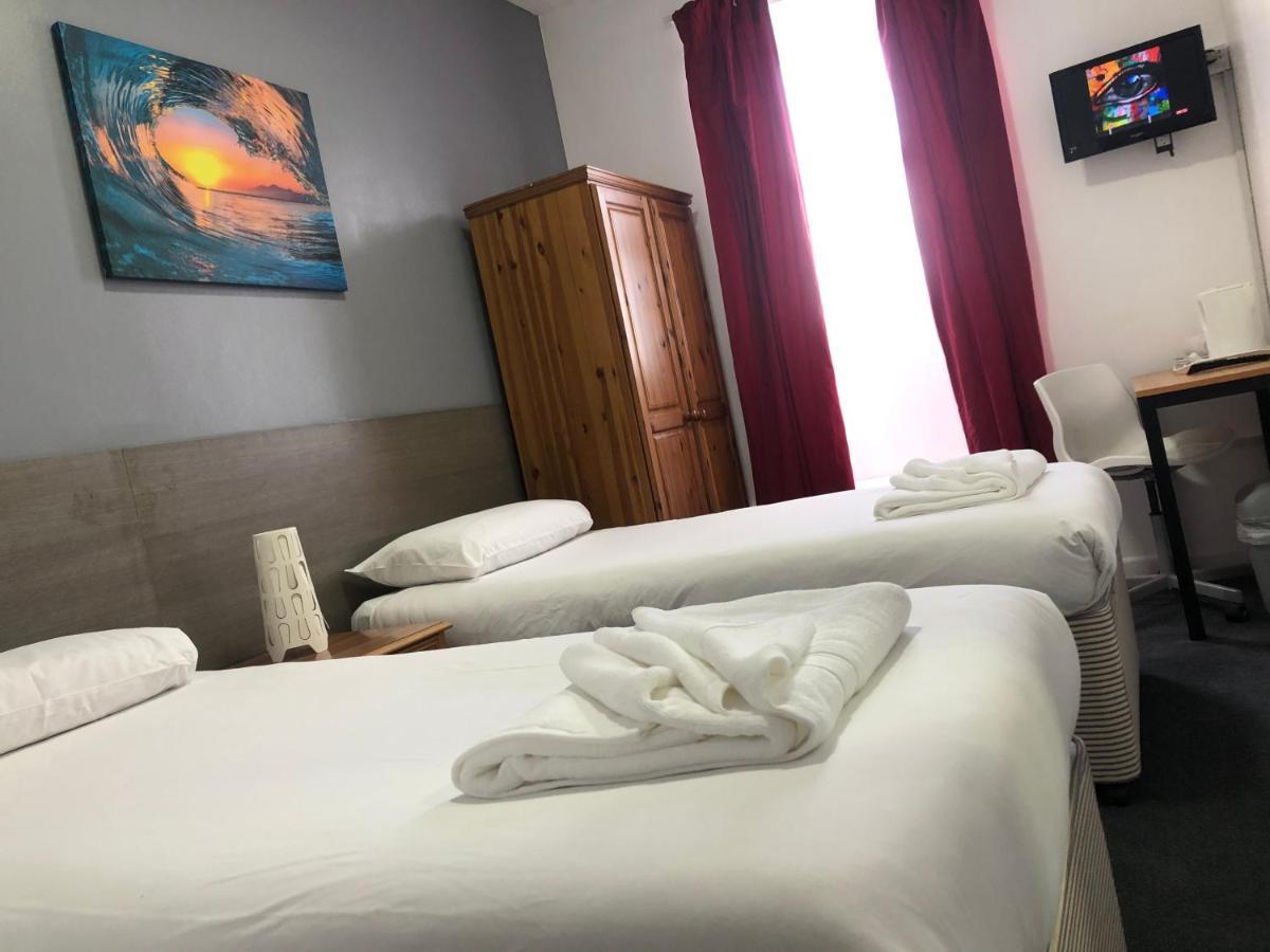 Capital One Hotel Bournemouth Esterno foto