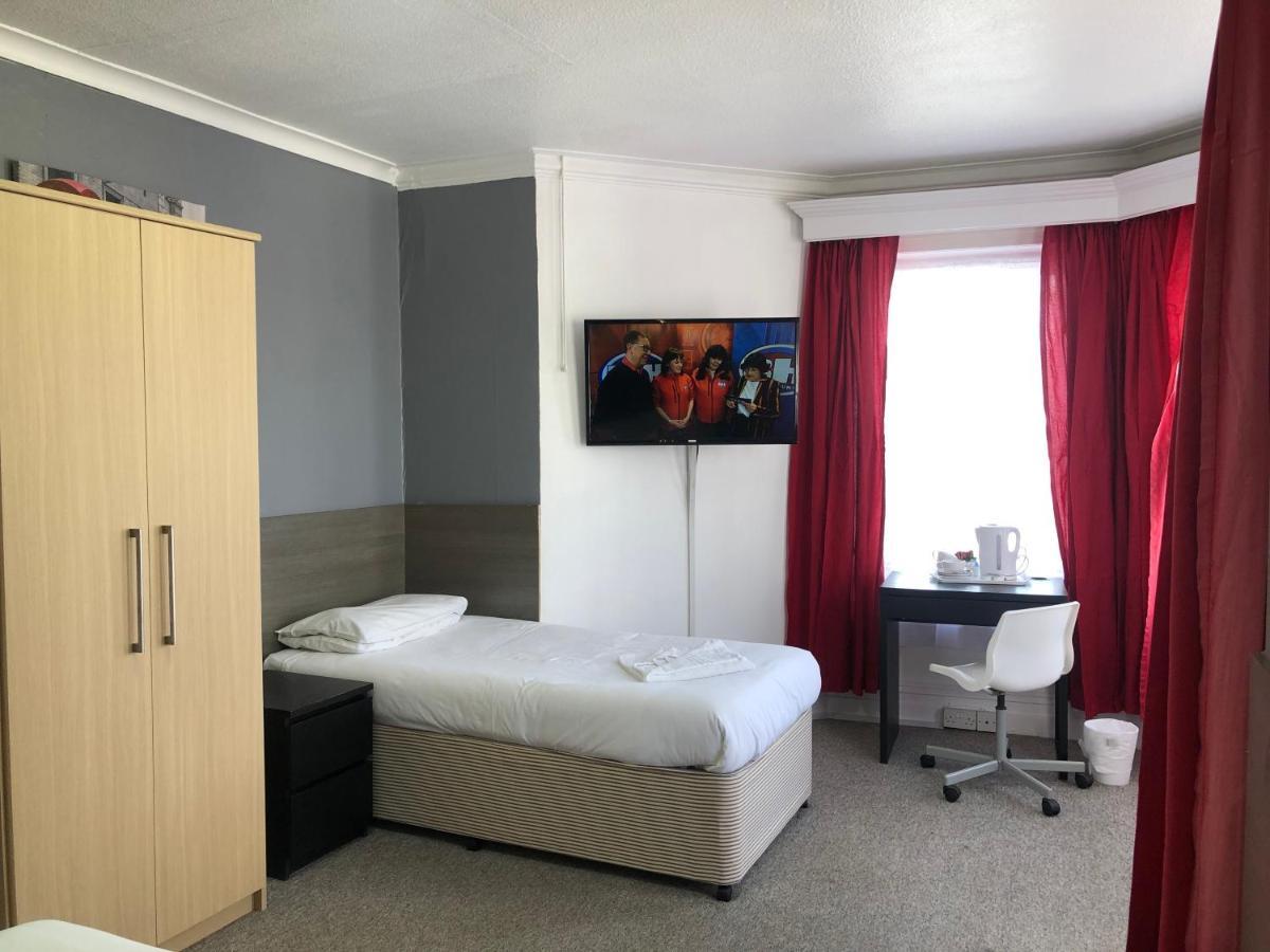 Capital One Hotel Bournemouth Esterno foto