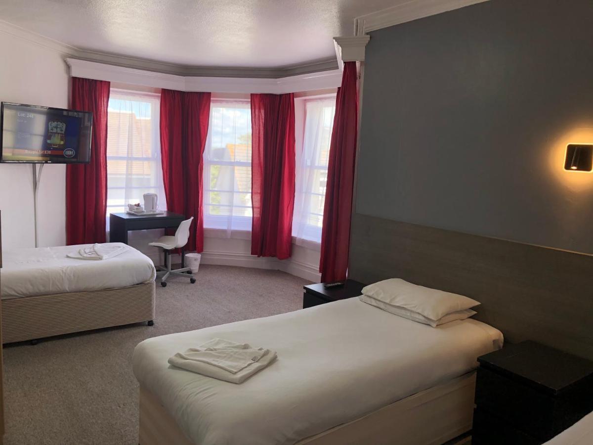 Capital One Hotel Bournemouth Esterno foto