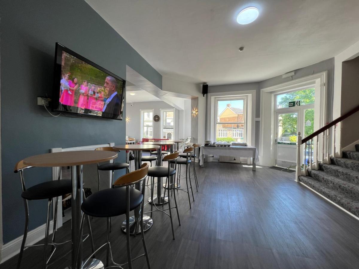 Capital One Hotel Bournemouth Esterno foto