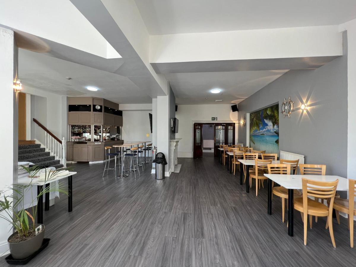 Capital One Hotel Bournemouth Esterno foto